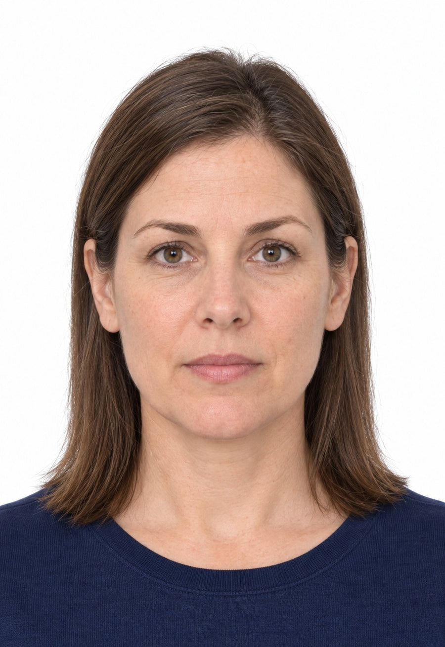 A finished photo of a woman on a white background, with its measurements marked
